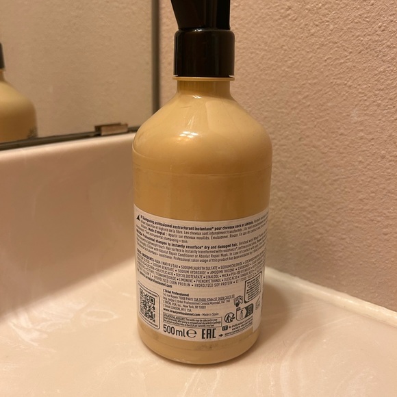 L'Oreal Absolut Repair Shampoo - Cream Bottle - Picture 2 of 2